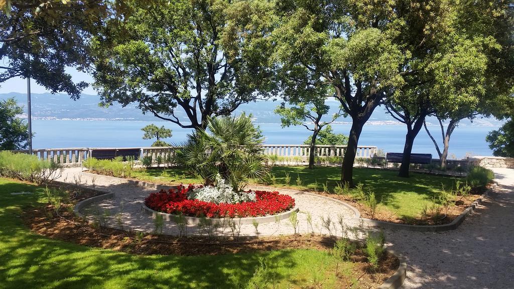 Gospoja Park & Beach Apartment Vrbnik Εξωτερικό φωτογραφία